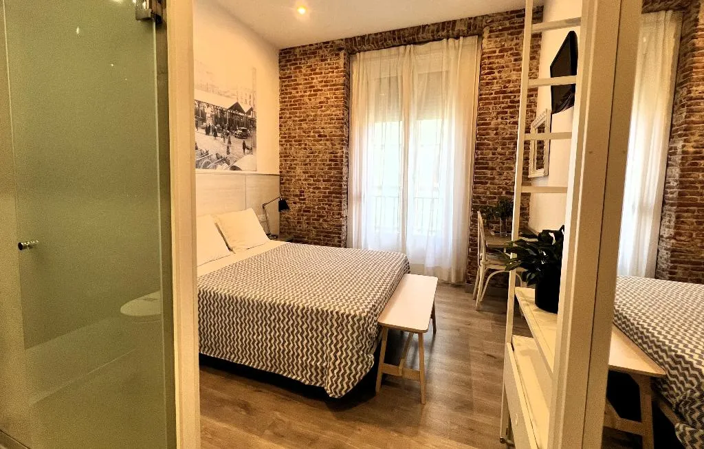 DOUBLE SUPERIOR Room, San Lorenzo, Madrid