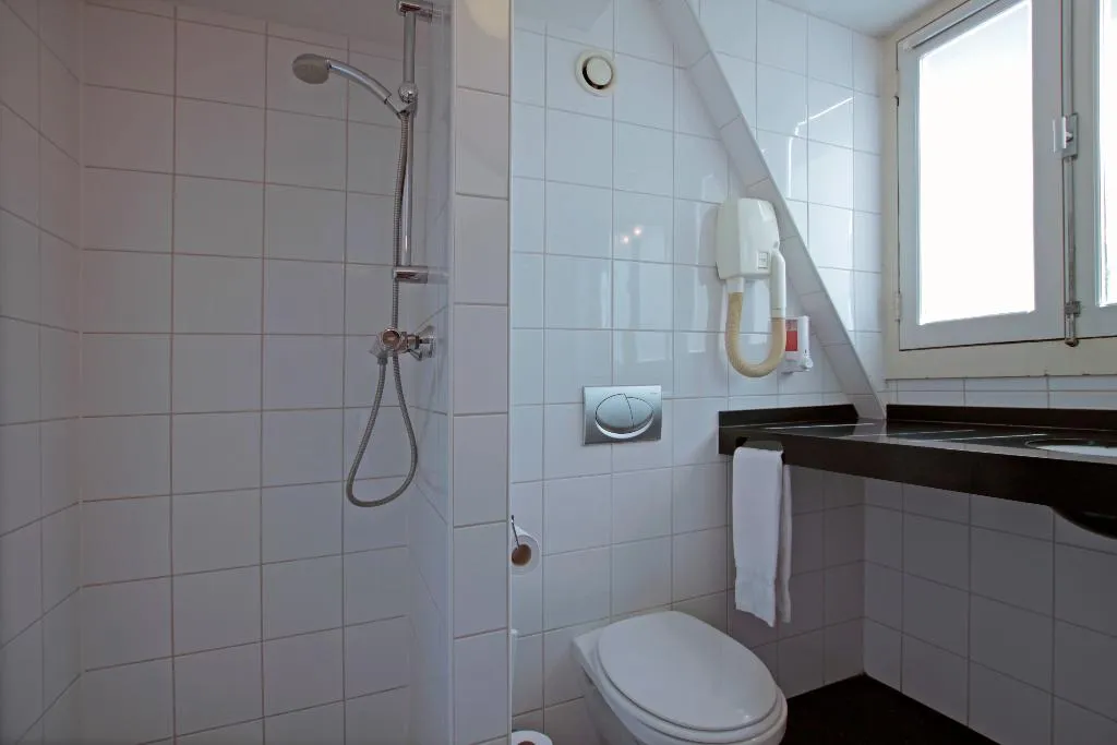 SINGLE STANDARD Room, A-train, Amsterdam