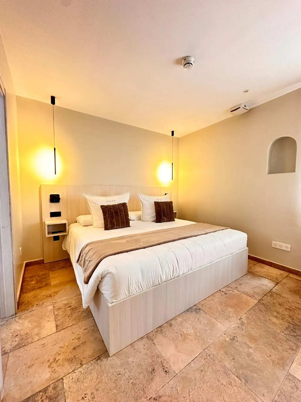 DOUBLE BASIC Room, Boutique Hotel Comtal Empuries, Costa Brava