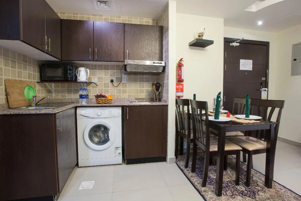 Room, Travellers Hotel Apartment, Dubai