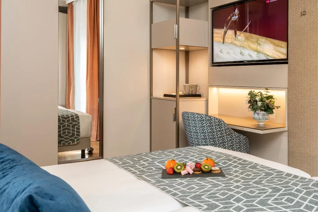 Double or Twin COMFORT Room, Leonardo Boutique Hotel Rome Termini, Rome