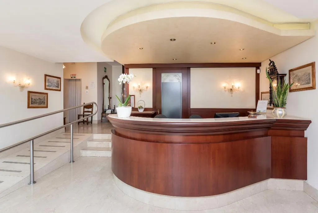 Lobby, Hotel San Pancrazio, Milan