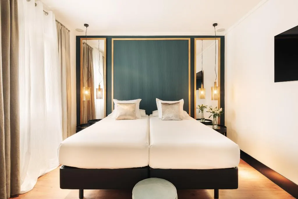 Double or Twin DELUXE SUPERIOR Room, La França Travellers  Hotel Boutique, Barcelona