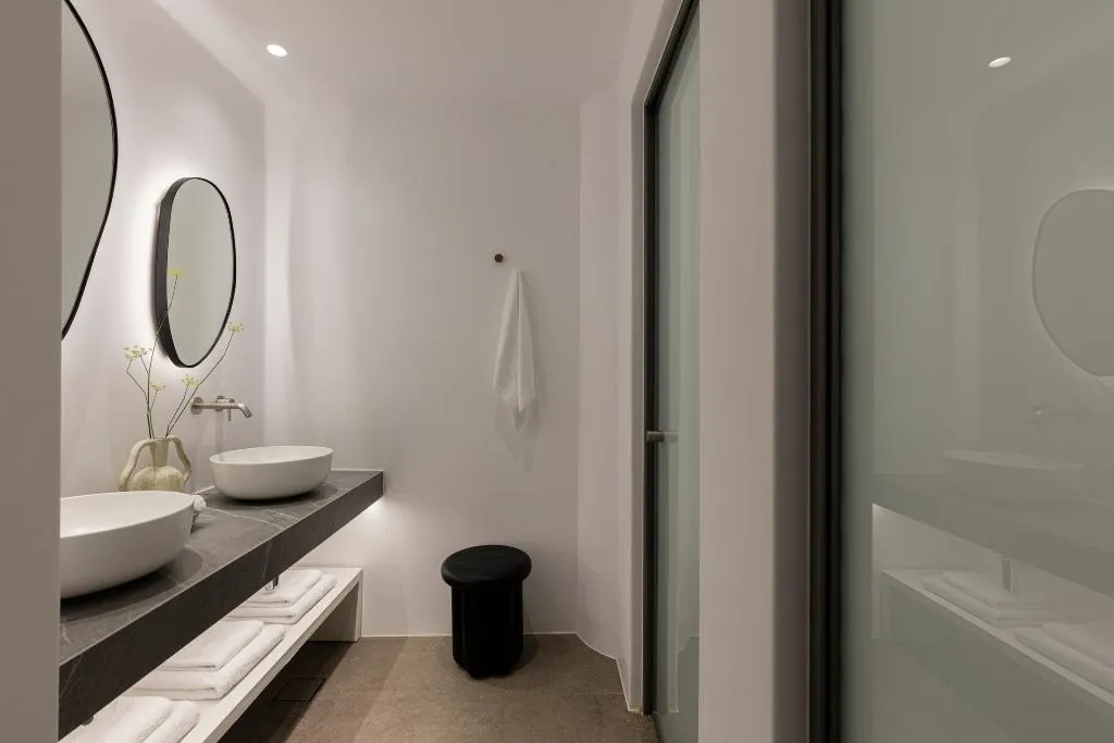 SUITE SUPERIOR CAPACITY 3 Room, Canaves Oia Suites, Santorini