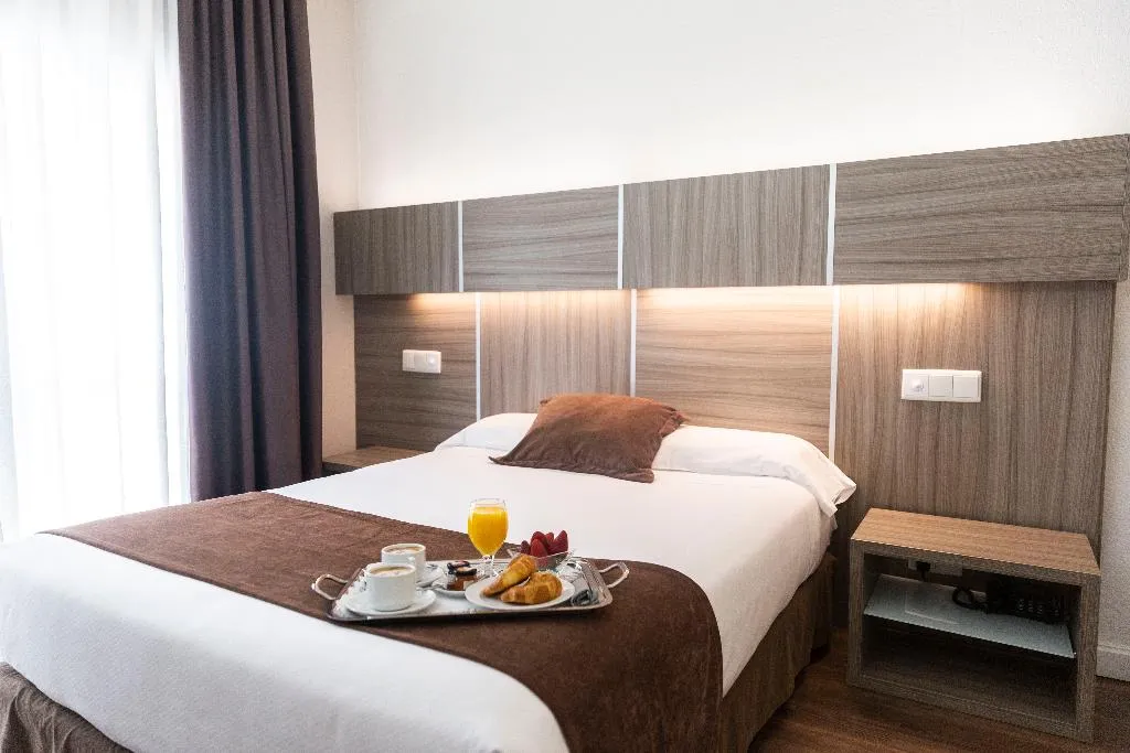 DOUBLE STANDARD Room, Serrano, Madrid