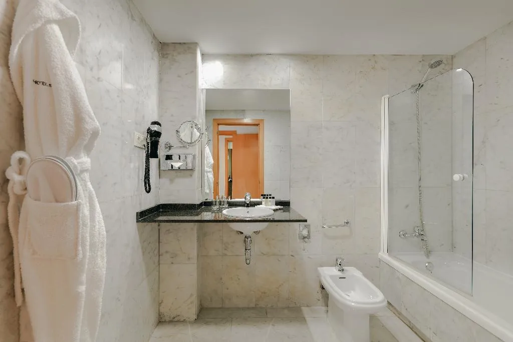 JUNIOR SUITE STANDARD Room, Catalonia Barcelona Beach, Barcelona
