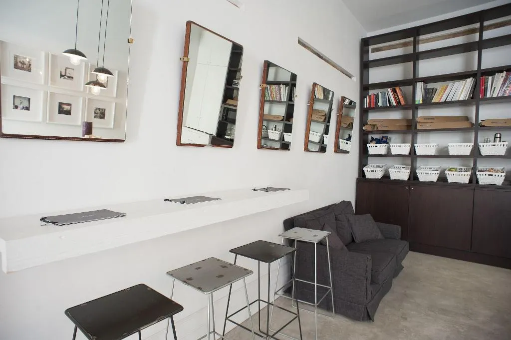 Lobby, Belledonne Suite & Gallery, Naples