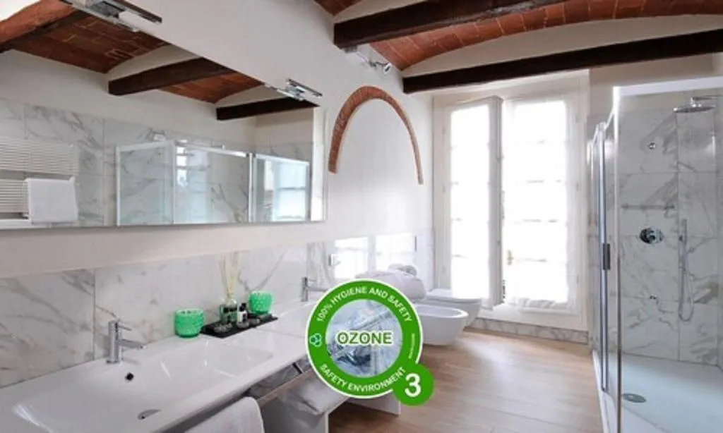 Room, Canto Degli Aranci, Florence