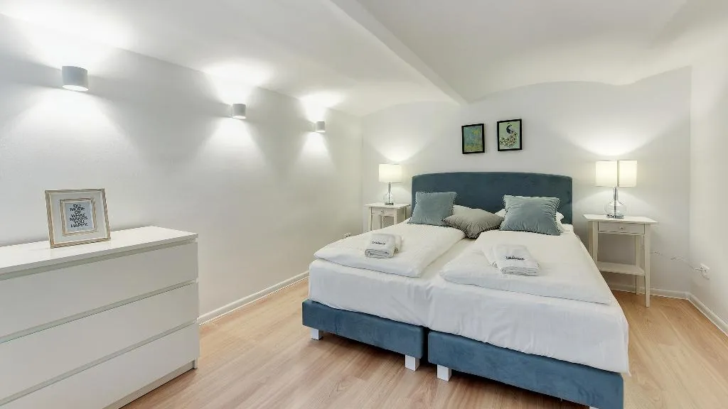 APARTMENT CAPACITY 7 TWO BEDROOMS Room, Dom & House - Apartments Quattro Premium, Gdansk