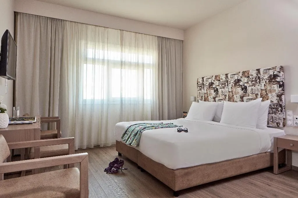 FAMILY ROOM PRESTIGE Room, Civitel Esprit, Athens