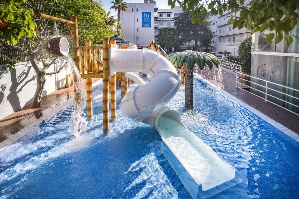 Sports and Entertainment, GHT Balmes - Apartaments & Splash, Costa Brava