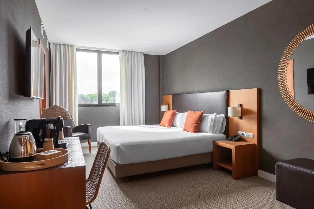 Double or Twin SUPERIOR Room, Hotel Sant Just, Barcelona