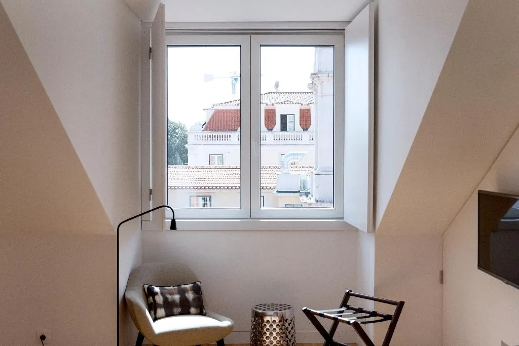 APARTMENT TWO BEDROOMS Room, Flora Chiado Apartments, Lisbon