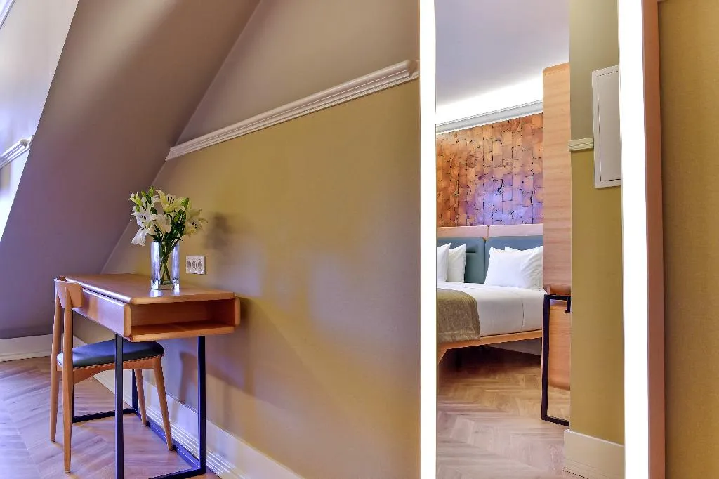 DOUBLE STANDARD Room, My Story Hotel Tejo, Lisbon