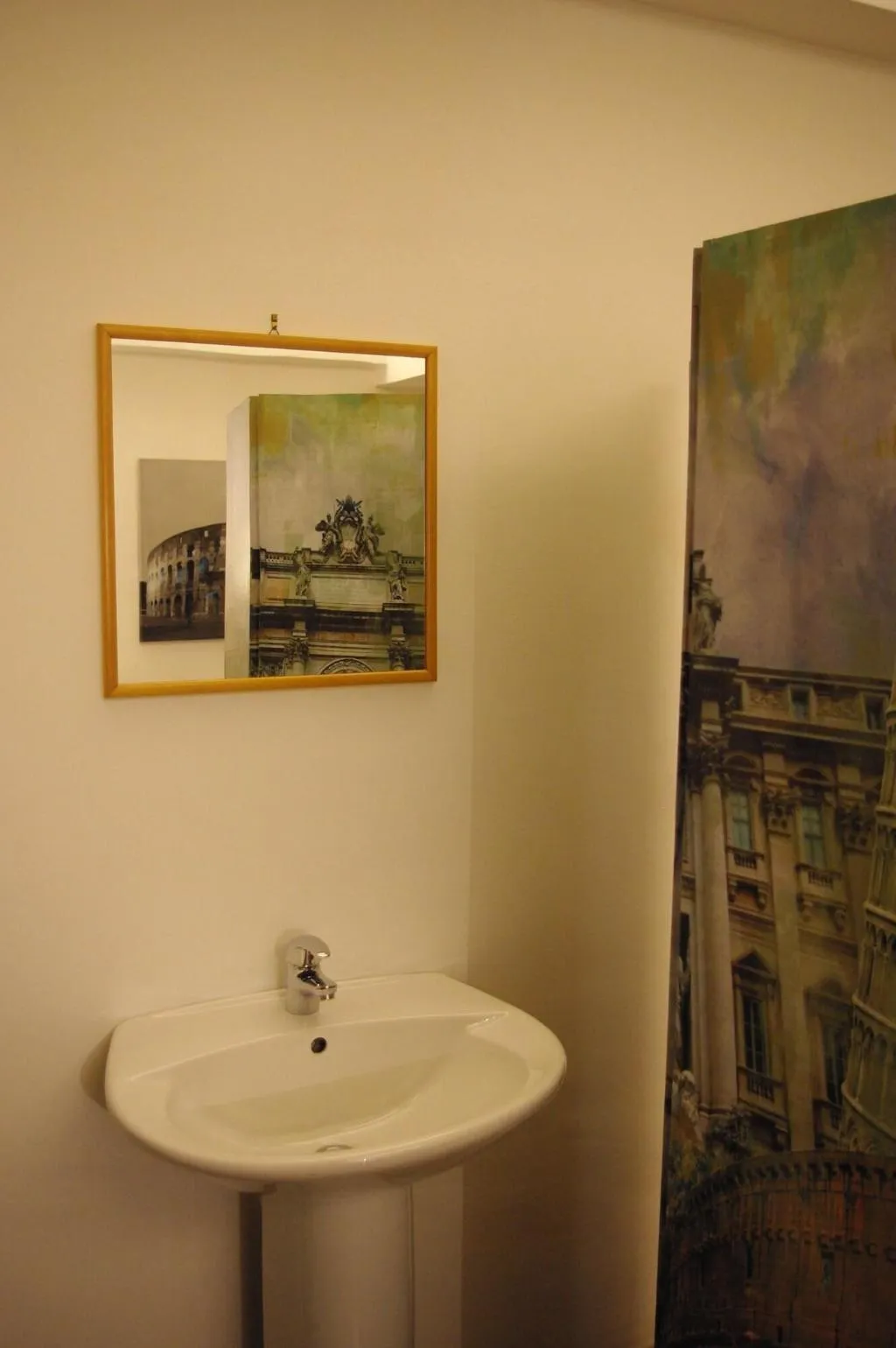 Room, Appia Avenue 639, Naples