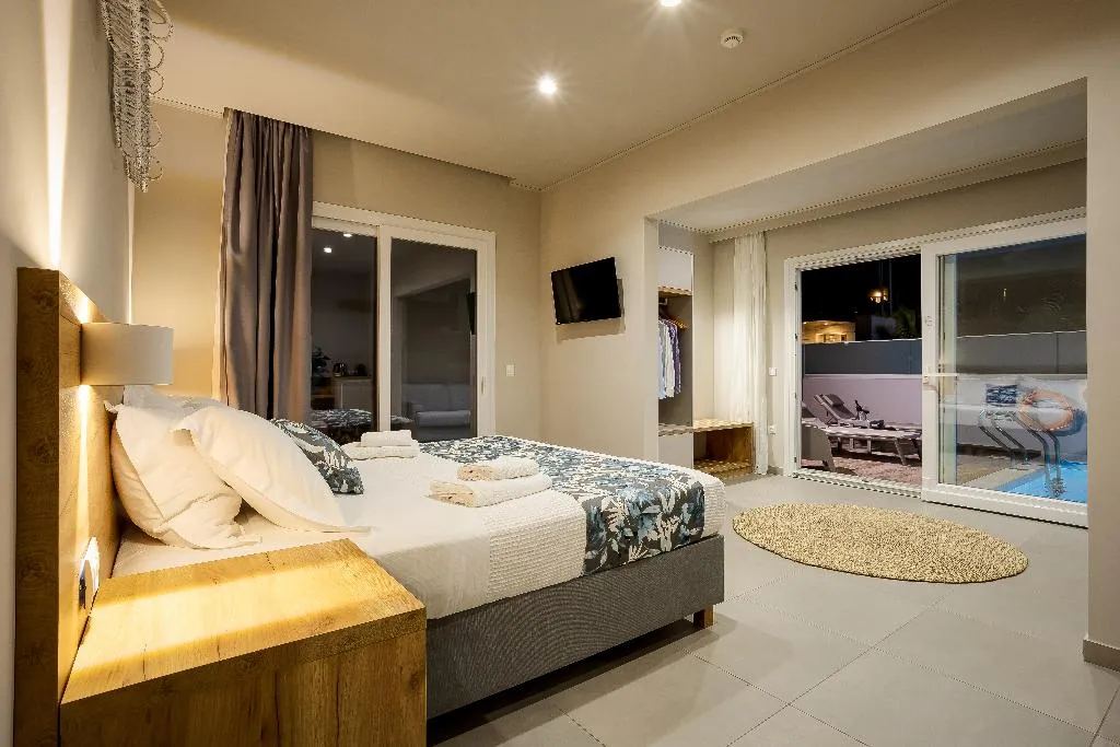 SUITE DELUXE POOL VIEW Room, Sarpidon Suites, Crete