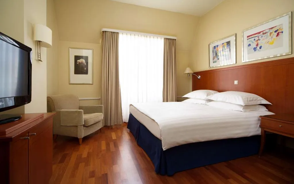 Room STANDARD Room, Radisson Blu Ridzene Hotel, Riga