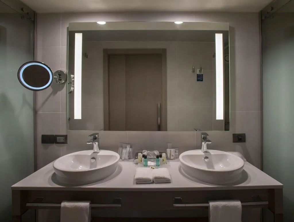 Room, Four Points By Sheraton Izmir, Izmir