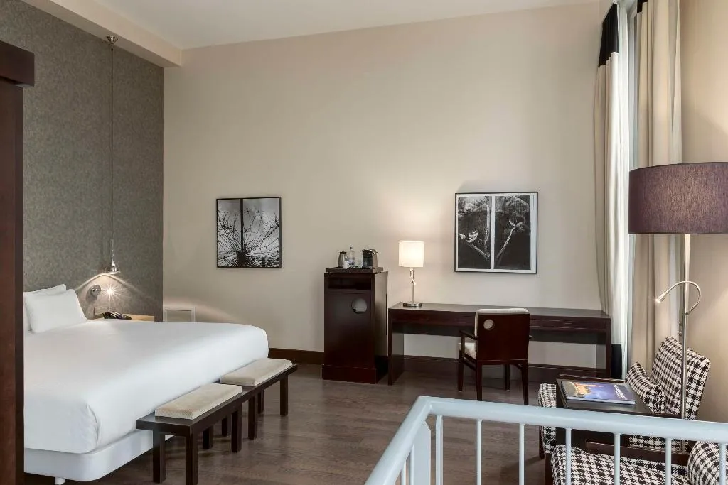 Room, NH Den Haag, Amsterdam