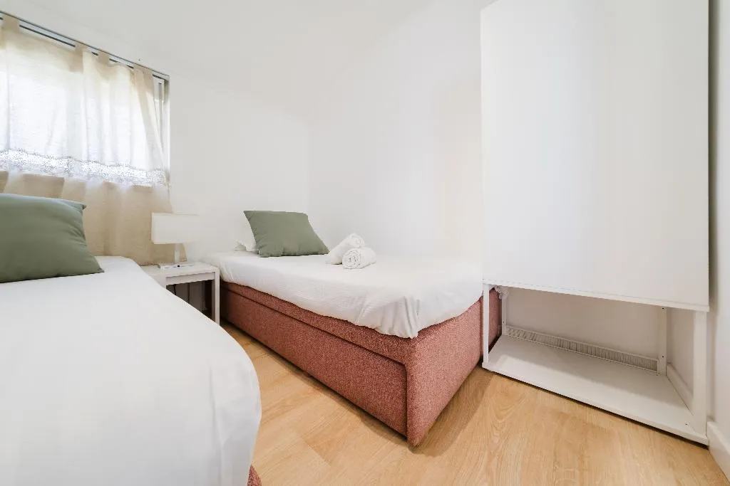 FAMILY ROOM WITH TERRACE Room, Villa Paraiso Da Caparica, Lisbon