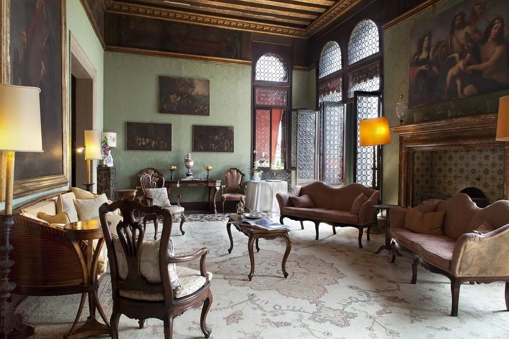 Lobby, Palazzetto Pisani, Venice