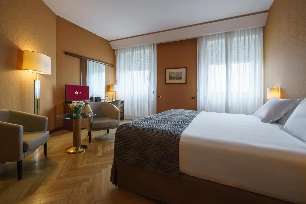 Room, Exe Majestic, Naples