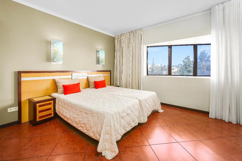 APARTMENT TWO BEDROOMS Room, Paraiso Albufeira, Algarve