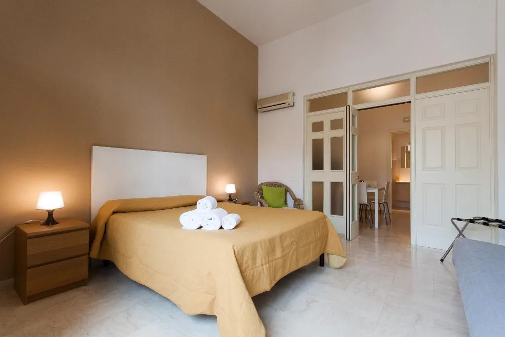 APARTMENT CAPACITY 2 Room, Ciuri Home, Palermo