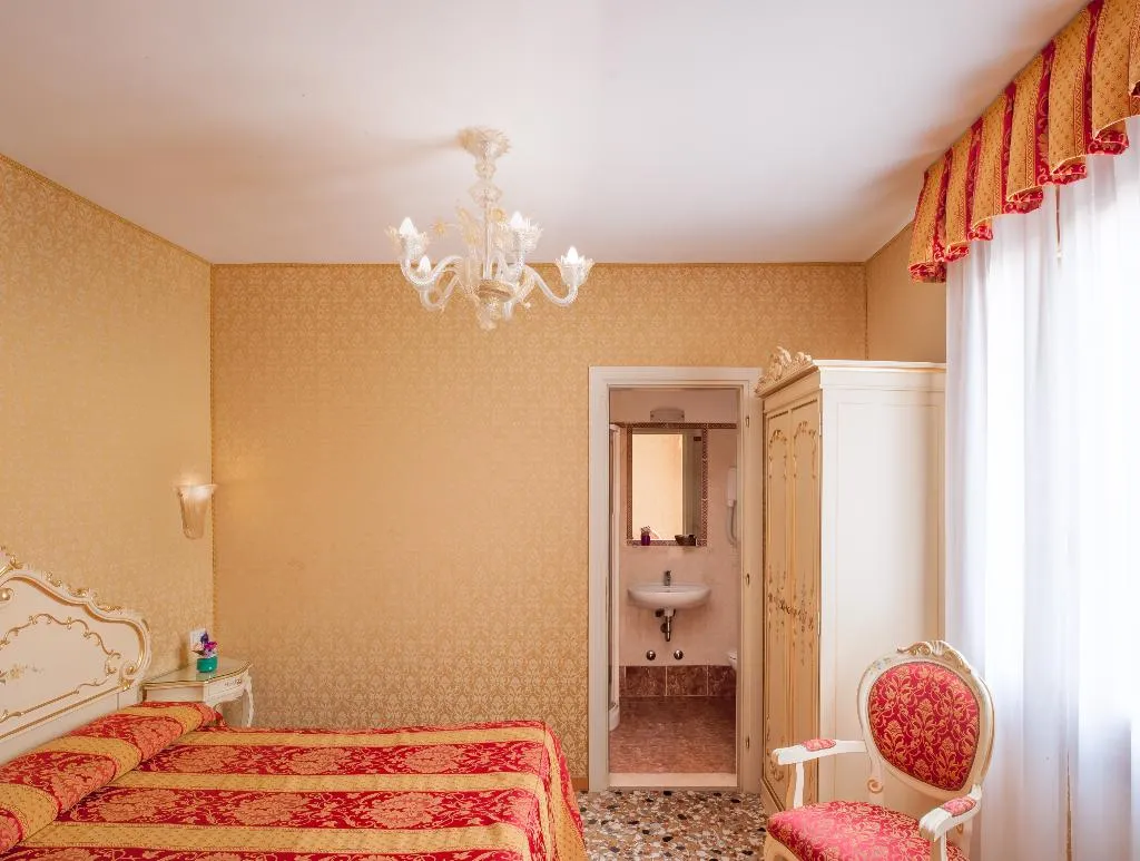 DOUBLE SUPERIOR Room, Il Mercante di Venezia, Venice