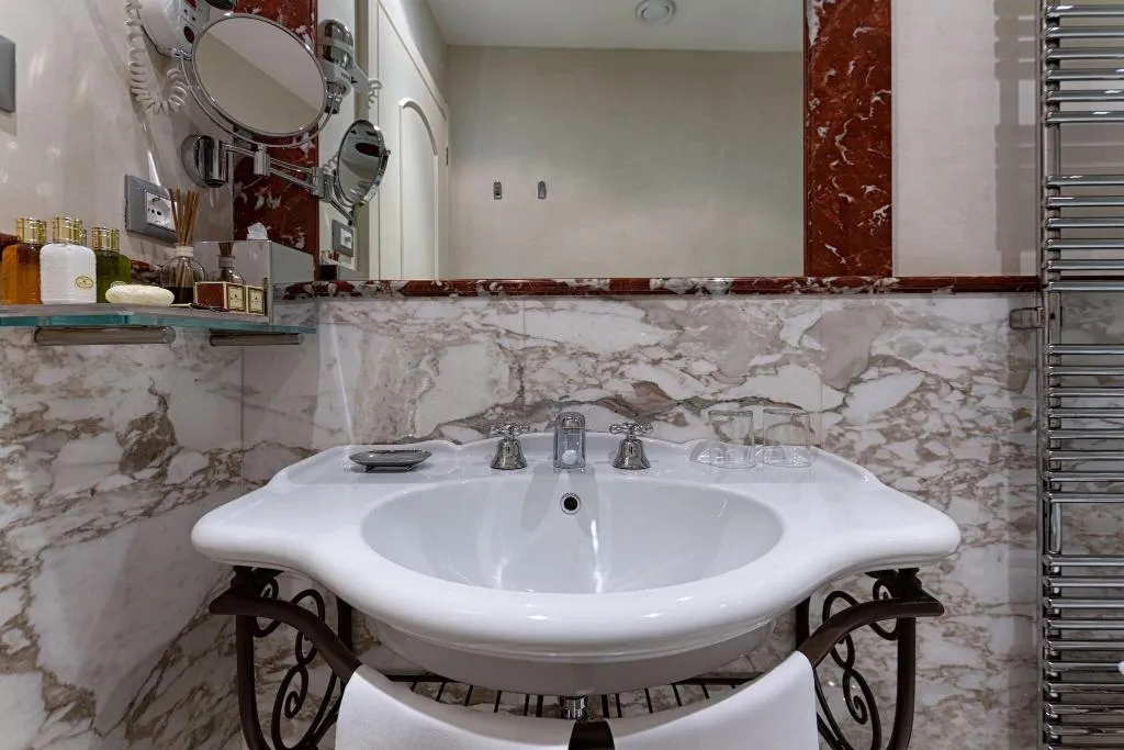 DOUBLE DELUXE Room, Golden Tower Hotel & Spa, Florence