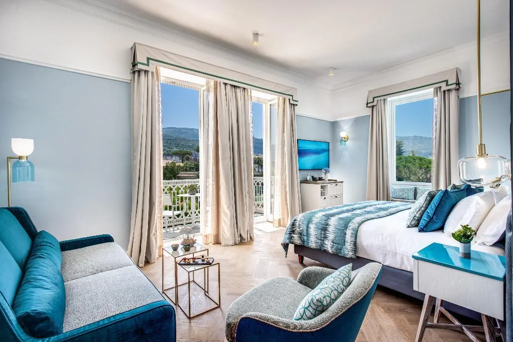 JUNIOR SUITE SIDE SEA VIEW WITH BALCONY Room, Hotel Mediterraneo Sorrento, Naples