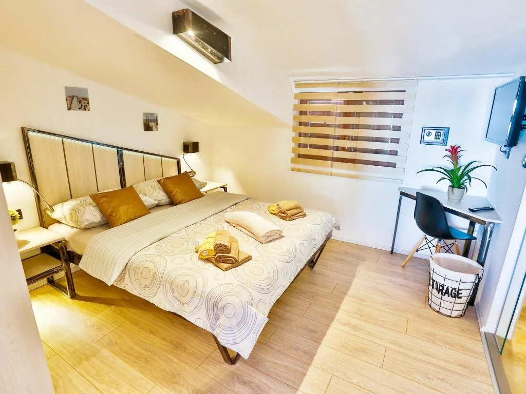 APARTMENT CAPACITY 4 Room, Apartments Ivan, Split