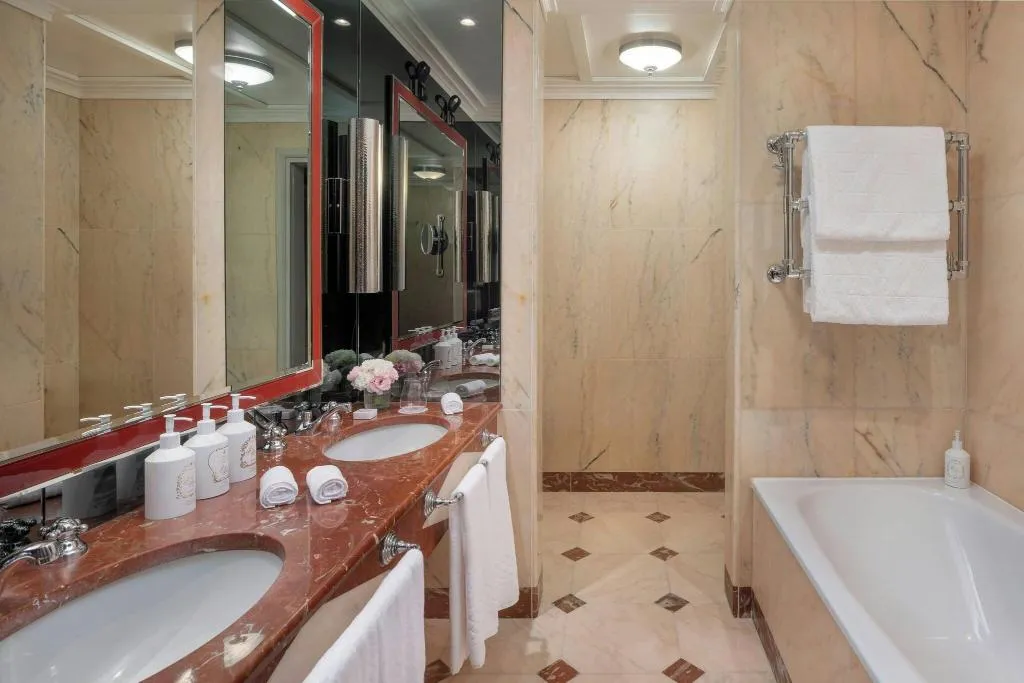 SUITE Presidential Room, The Westin Excelsior, Florence