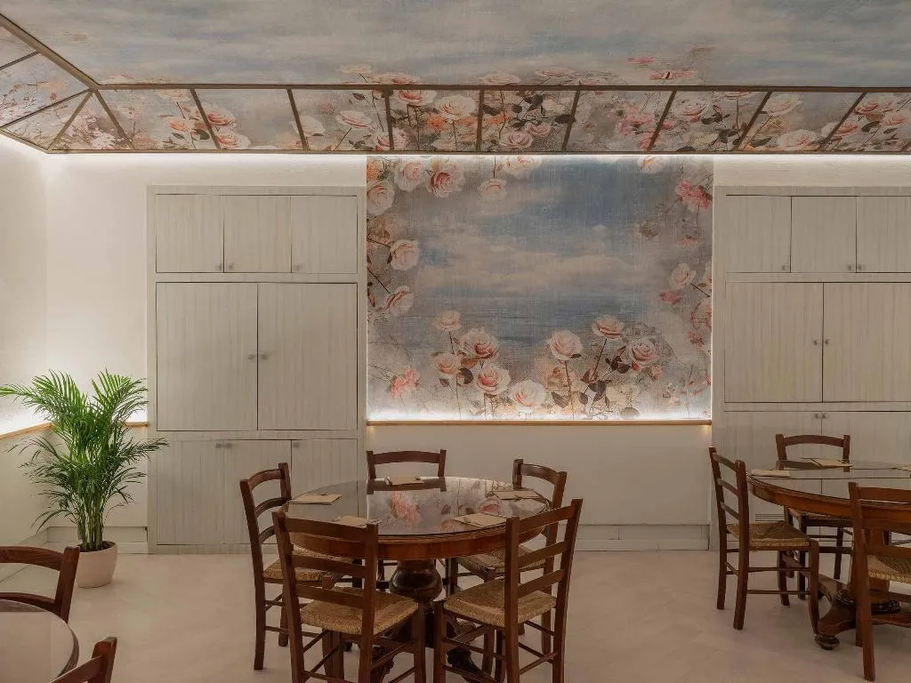 Restaurant, Grand Hotel Europa, Naples