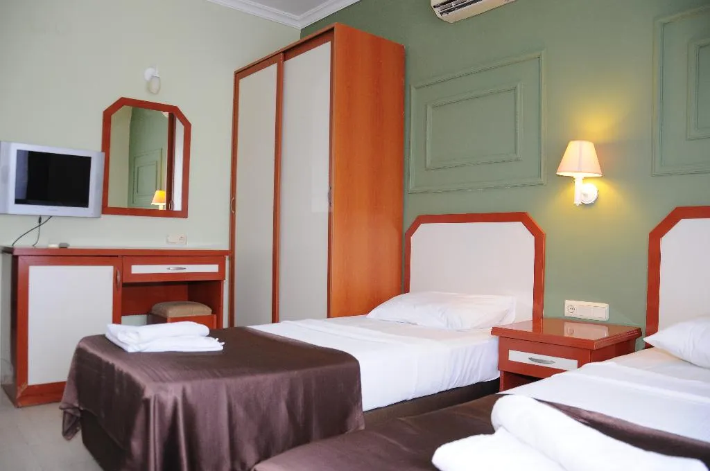 Room, Pigale Beach Resort, Izmir