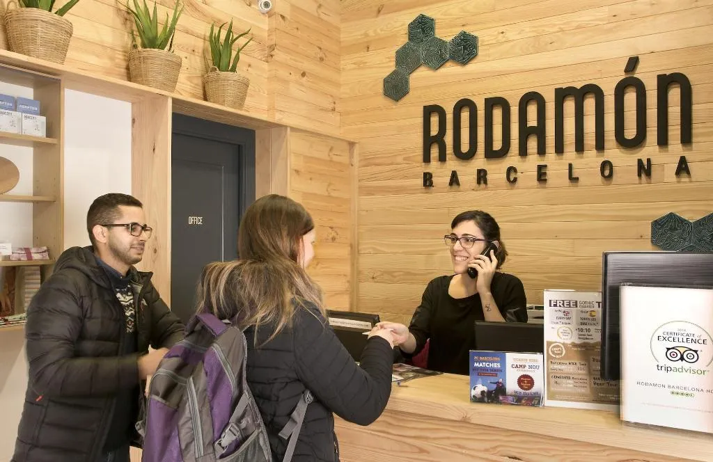 Sports and Entertainment, Rodamon Barcelona Hostel, Barcelona