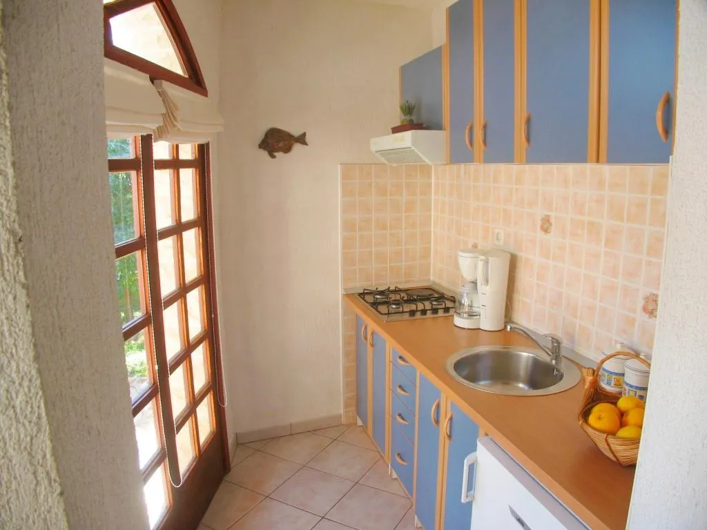 APARTMENT CAPACITY 5 Room, Olga, Split