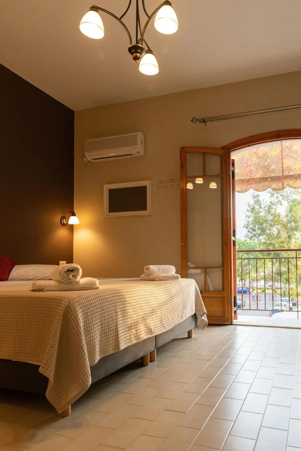 Room, Sisiotisa, Kefallinia