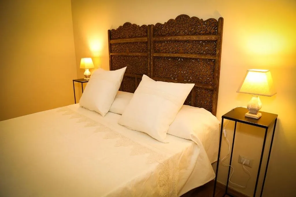 Room, I Racconti di Partenope B&B, Naples