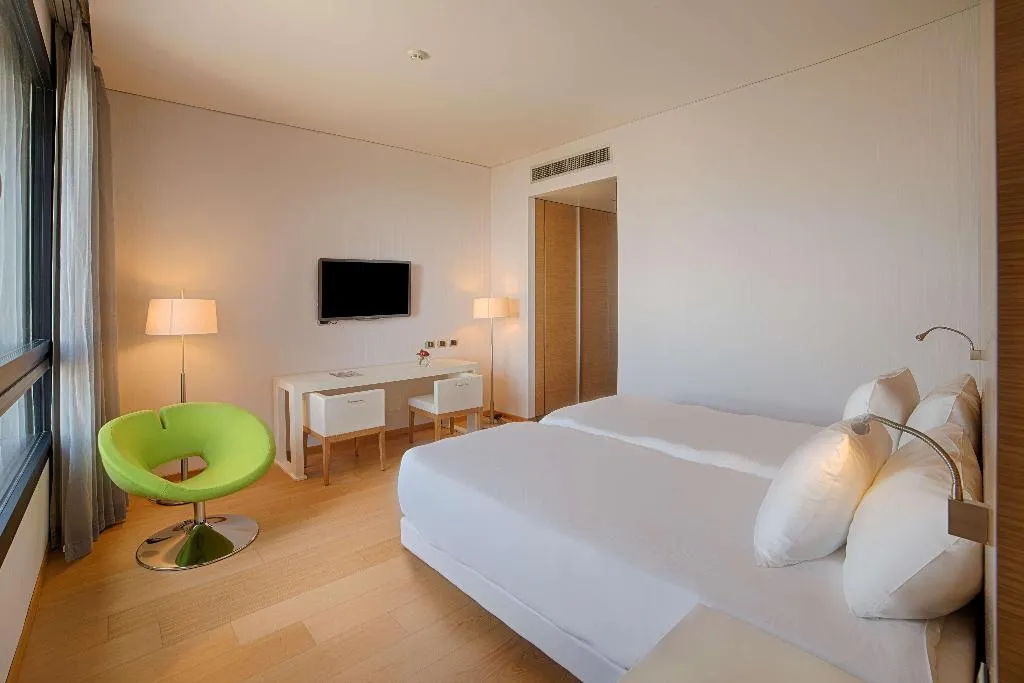 Room, NH Milano Fiera, Milan