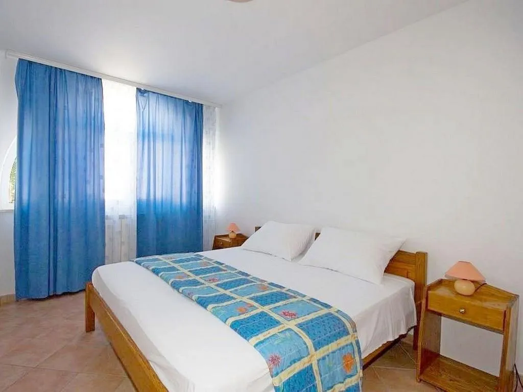 APARTMENT CAPACITY 2 Room, Apartments Valentin Vrsar, Istria