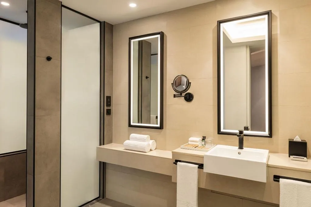 Room, Sheraton Dubai Mall of the Emirates Hotel, Dubai