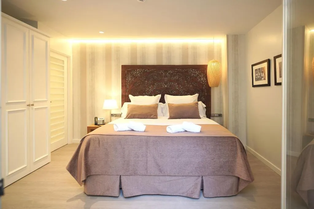 Room, Serennia Fira Gran Vía Exclusive Rooms, Barcelona