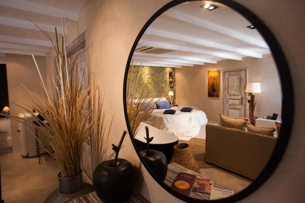 SUITE DELUXE SEA VIEW Room, Evilion, Thessaloniki