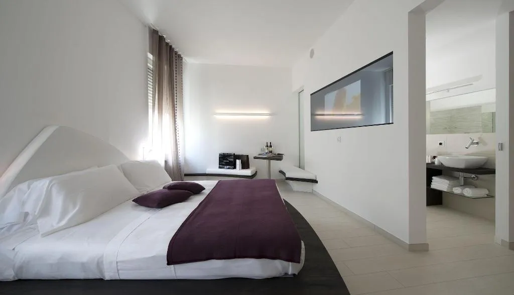 Room, Aparthotel Duomo, Milan