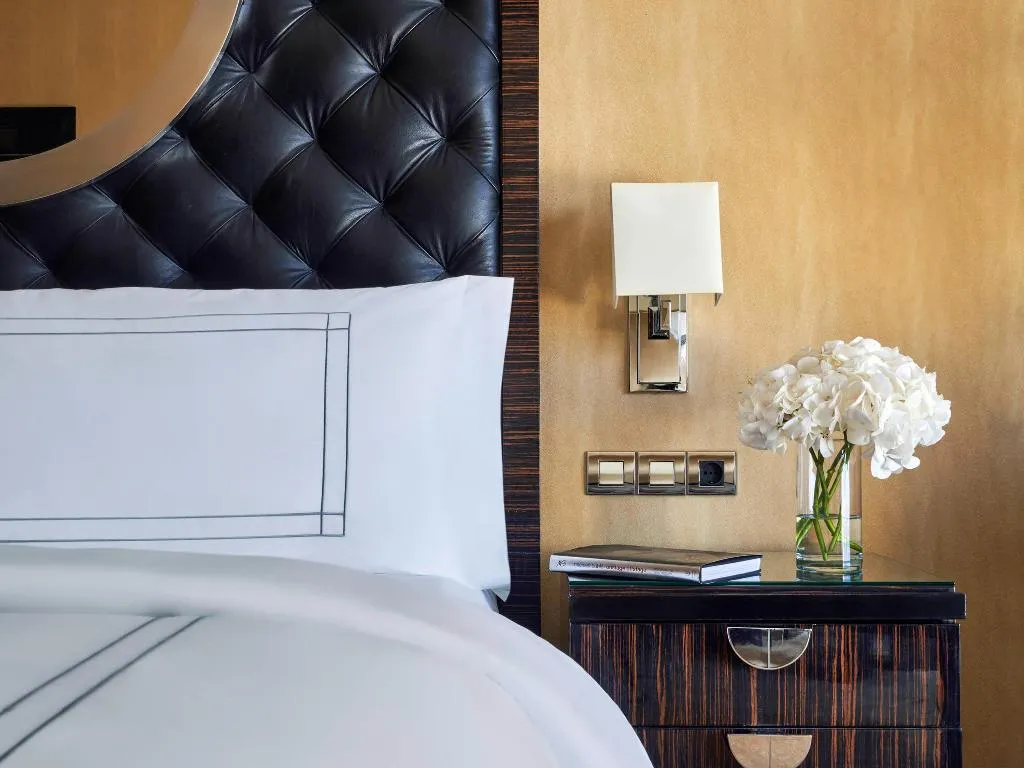 Room, Fairmont Nile City, Cairo