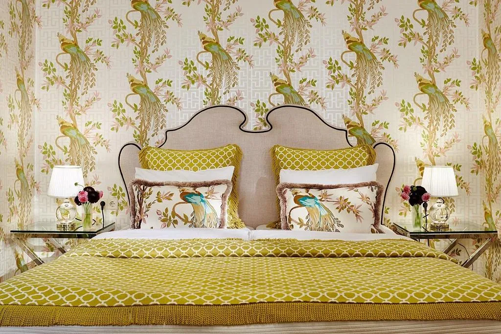 Room, Estherea, Amsterdam