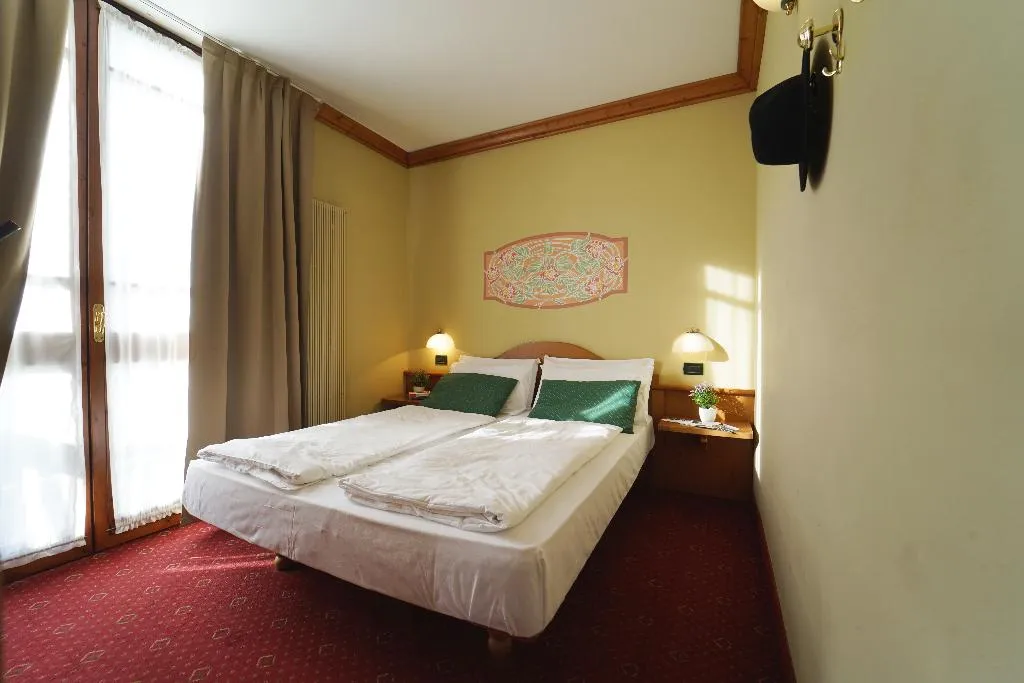 APARTMENT ONE BEDROOM Room, Swadeshi Palace Ponte di Legno Resort, Milan