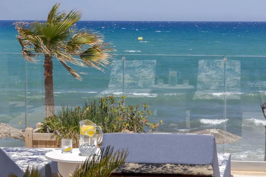 SUITE CAPACITY 3 Room, Galazio beach resort, Crete