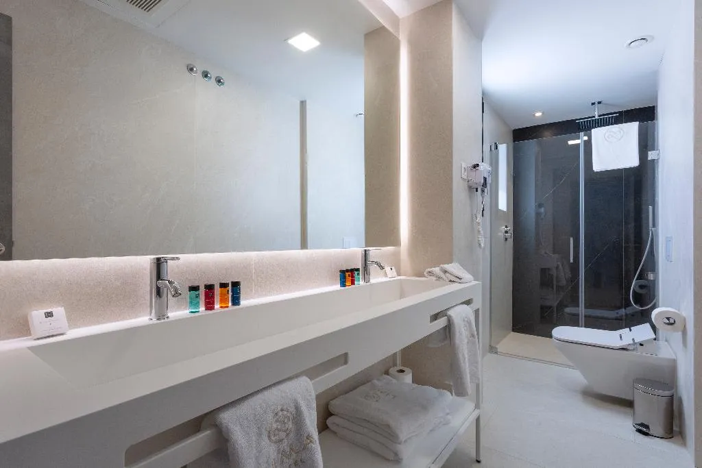SUITE STANDARD Room, Lima, Costa Del Sol